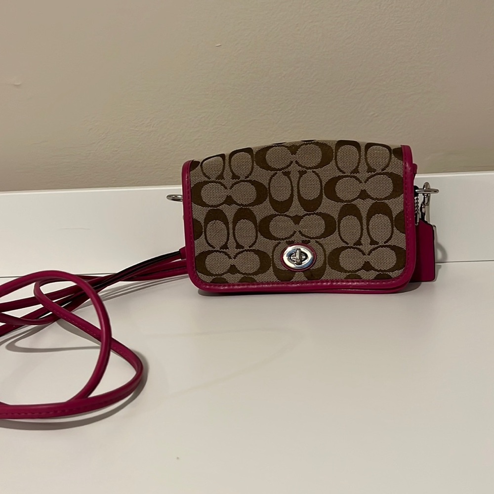 Vintage coach crossbody bag pink